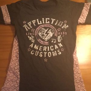 NWOT never worn affliction shirt